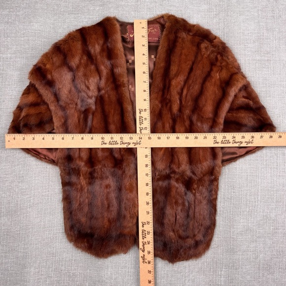 Vintage Model Fur Co Brown FUR SHAWL- embroidered with initials - Picture 6 of 6